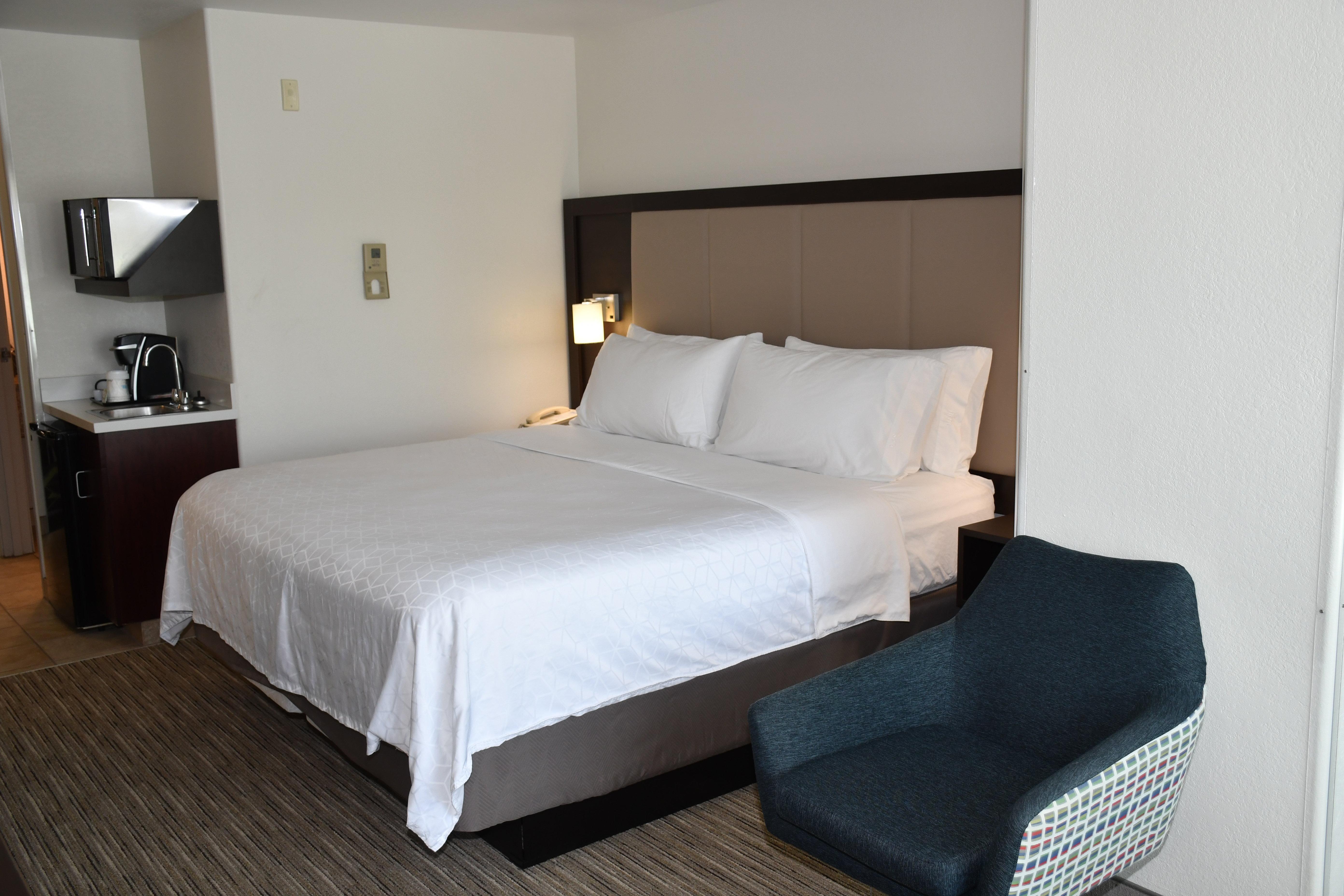 Holiday Inn Express Hotel & Suites Evanston By Ihg Exterior foto