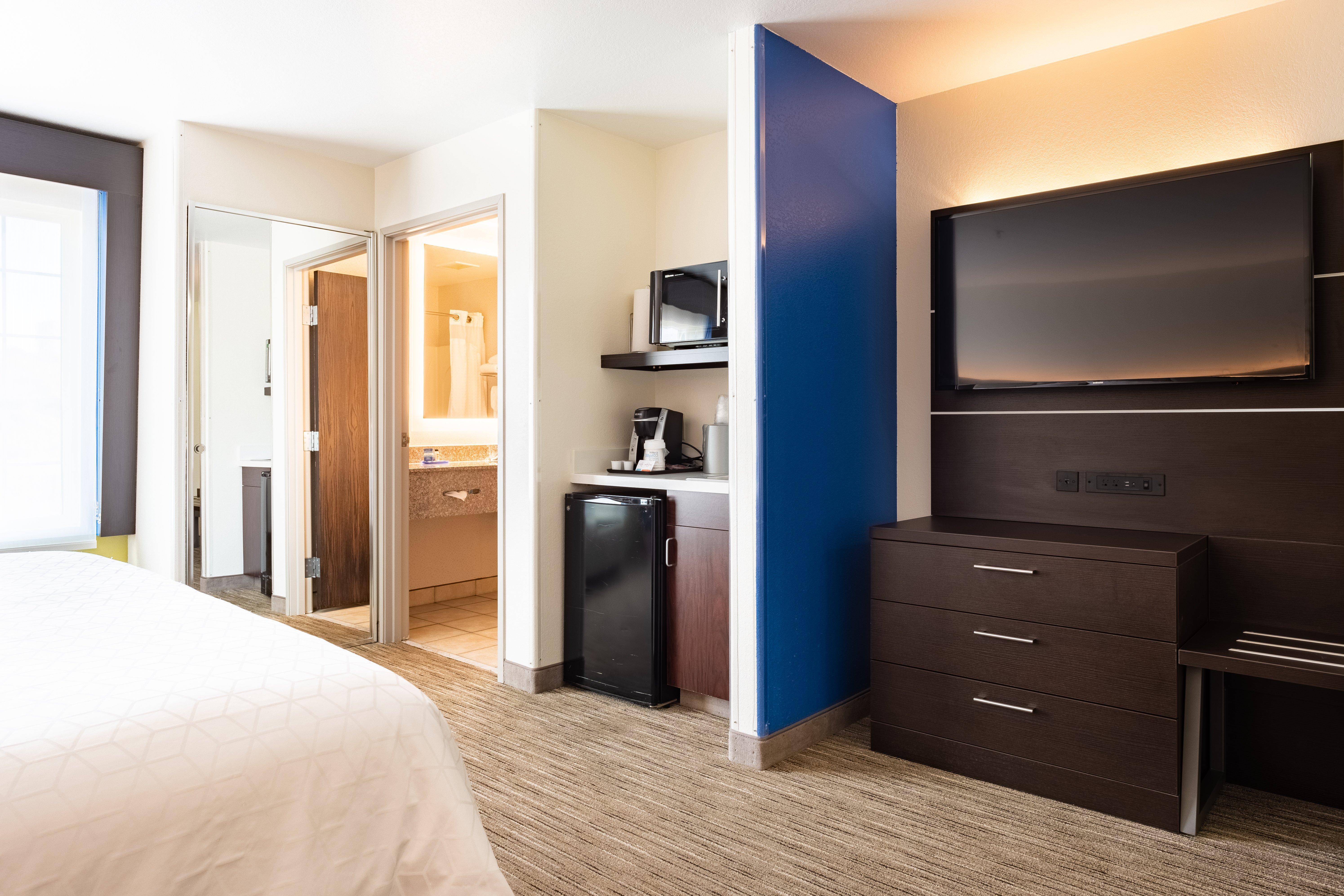 Holiday Inn Express Hotel & Suites Evanston By Ihg Exterior foto