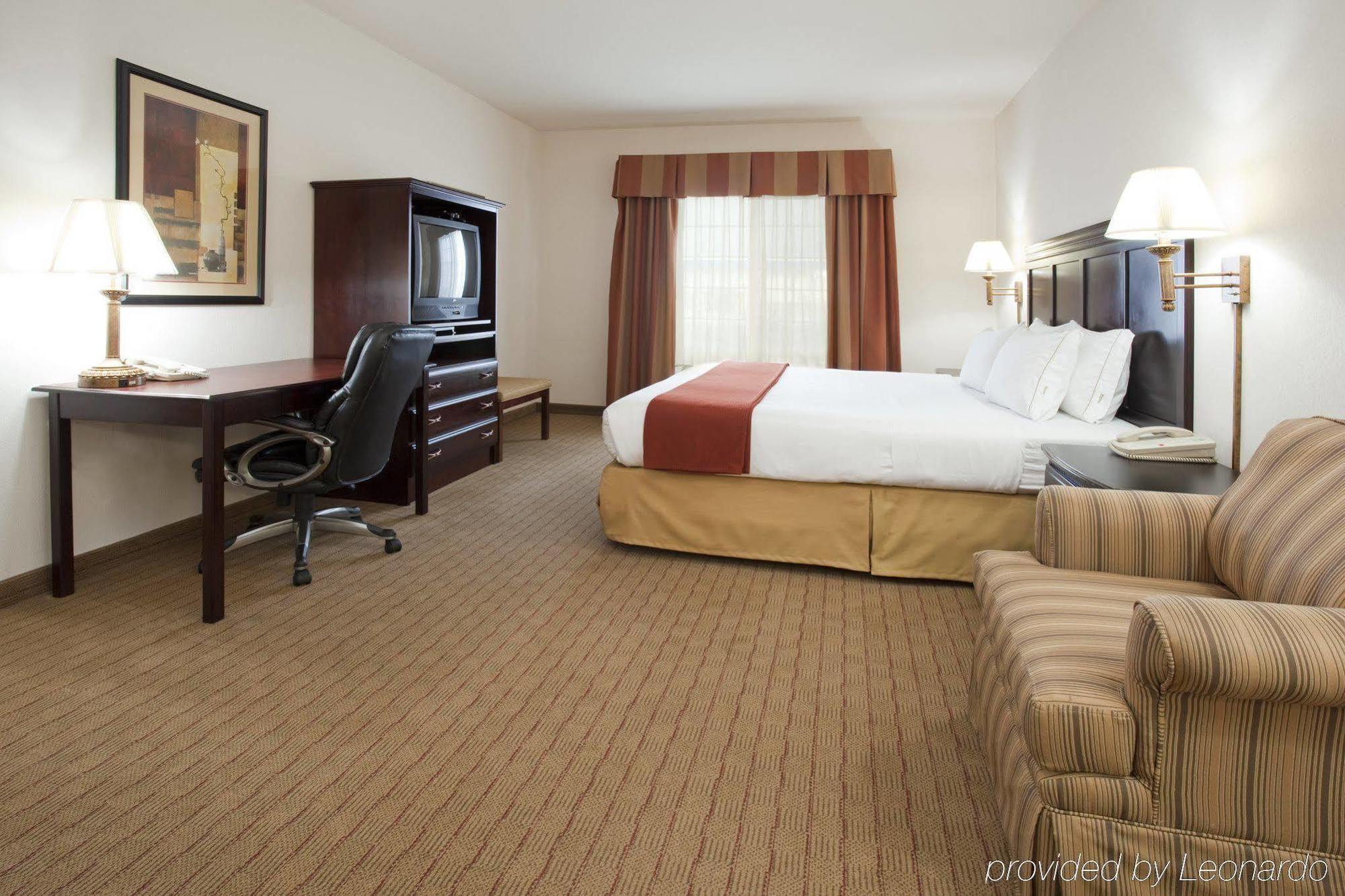Holiday Inn Express Hotel & Suites Evanston By Ihg Habitación foto